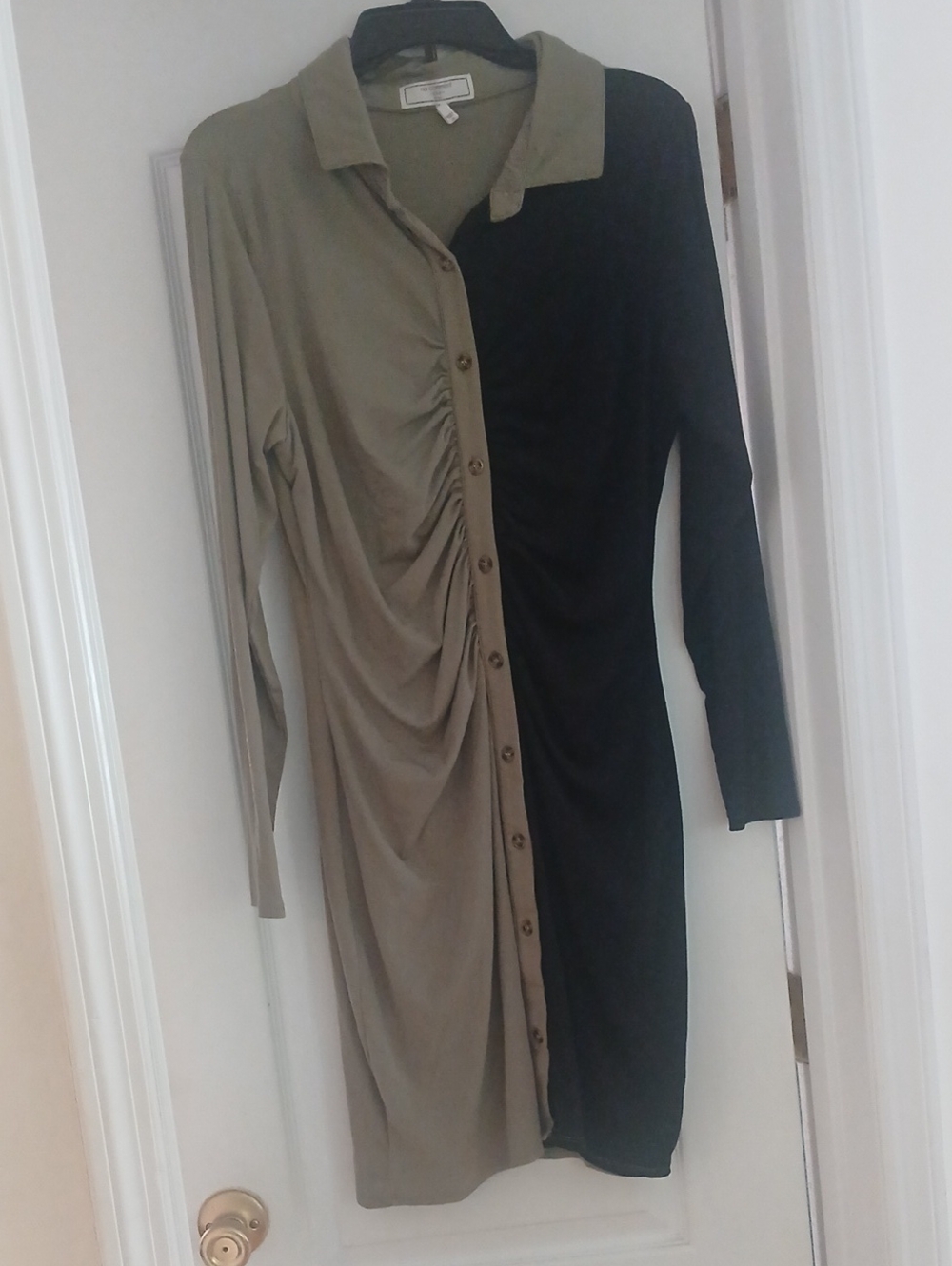 Two-Tone Ruched Long-Sleeve Shirt Dress in Olive & Black